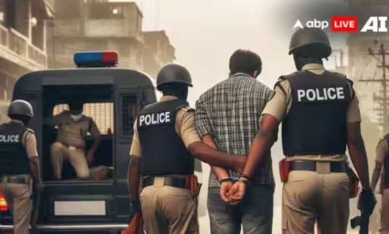महाराष्ट्र-में-कथित-पाकिस्तानी-झंडा-हटाने-पर-विवाद,-पुलिस-ने-तीन-युवकों-को-किया-गिरफ्तार